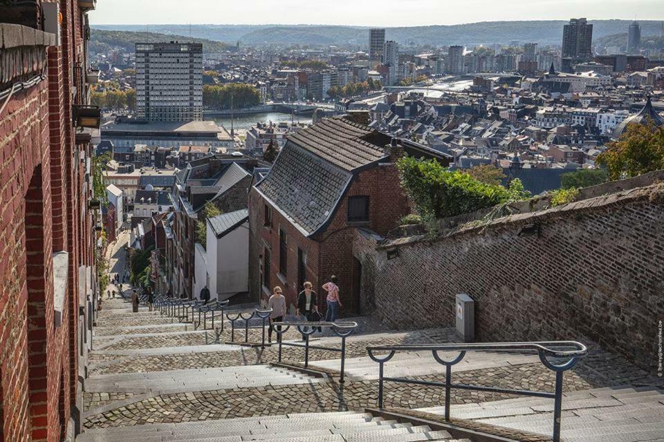 Appartement Atypique - Coeur Historique De Liege Luaran gambar